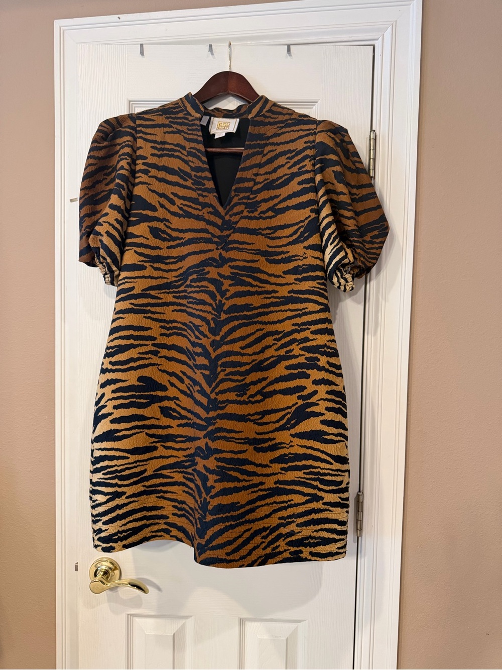 Emily McCarthy Hampton Tiger Jaquard Puff Sleeve Dress - Black & Brown